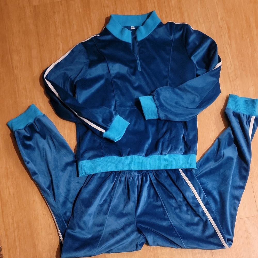 Blue Tracksuit with White Stripes Violet Beauregard